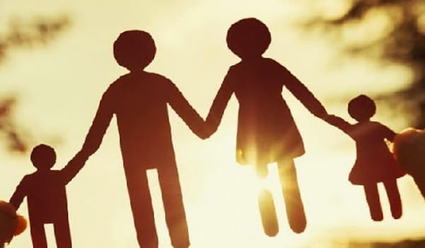 Dónde puedo encontrar información sobre los trámites de adopción en Panamá